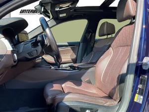 BMW 530e xDrive Touring Aut. // M Sportpaket // Anhängerkupplung // Komfortzugang // Panorama-Glasda Bild 10