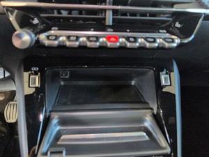 Peugeot 2008 Bild 19