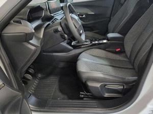 Peugeot 2008 Bild 6