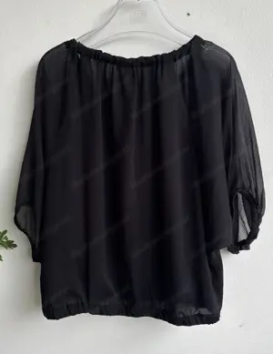 Schwarzes Oberteil von Vero Moda mit transparenten Ärmeln  Bild 2