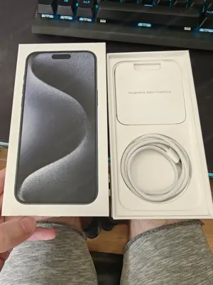 iPhone 15 Pro Max 97% Akkukapazität