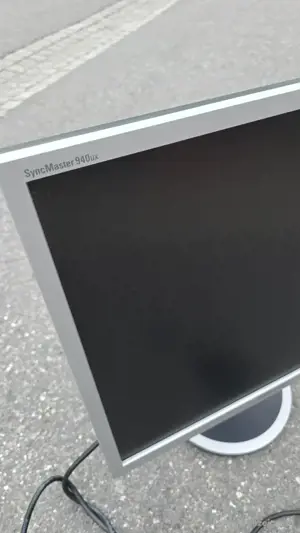 Samsung SyncMaster 940ux Bild 2