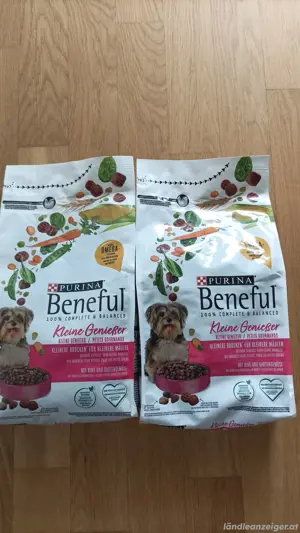 großes Hundefutter Paket im Wert von 55 Euro 