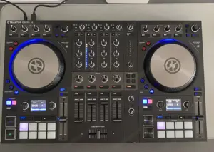 Native Instruments Traktor Control SC MKZ DJ-Controller Bild 5