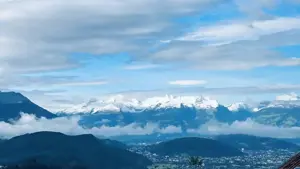 2,5 Zimmerwohnung mit herrlicher Aussicht zu vermieten Bild 2