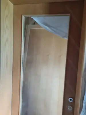 Innentüre mit Glasteil Bild 2
