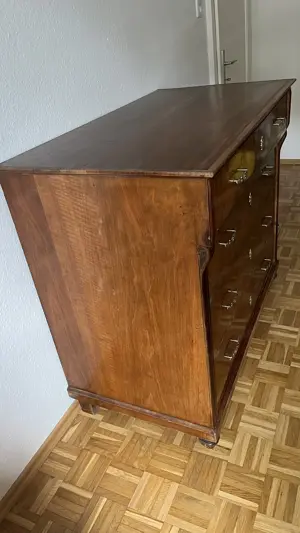 Schubladenkasten Bild 2