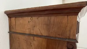 Antiker Wohnzimmerschrank Bild 2