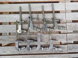 Original "Gadaladalella" Fensterladenhalter Bild 6