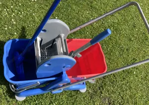 Putzwagen mit Presse - 2 Eimer je ca. 25 Liter Bild 4