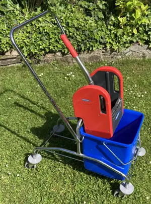 Putzwagen mit Presse - 1 Eimer je ca. 23 Liter Bild 3