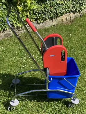 Putzwagen mit Presse - 1 Eimer je ca. 23 Liter