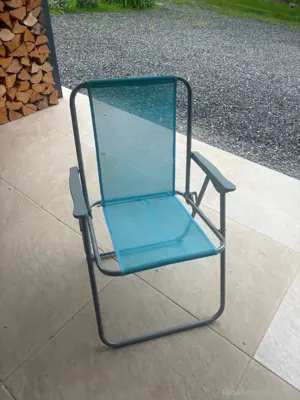 4 campingstühle & kleiner Klapptisch