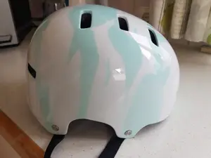 STOPP! Cooler Kinderfahrrad-Schalenhelm Gr. 51-55 v. Bell, neuwertig