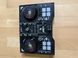 DJ Controller  Hercules DJControl Instinct P8