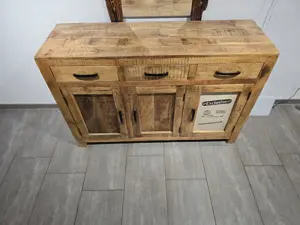 Schrank + Kommode Bild 4