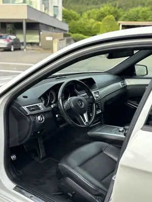 Mercedes-Benz E200CDI  Bild 3