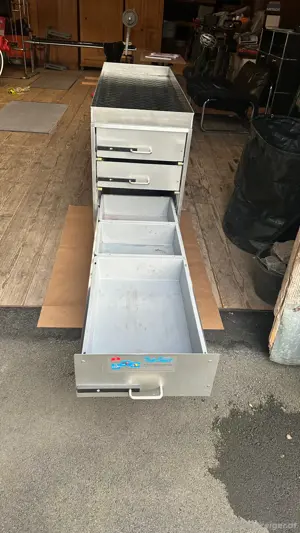 Einbauschrank Bus, Caddy, Top Zustand , mit Sortiment, Fahrzeugeinrichtung Bild 6
