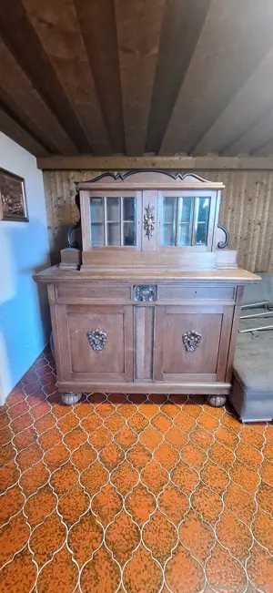 Wunderschöne Kredenz