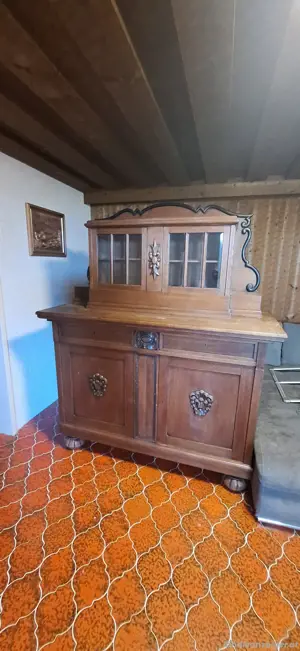 Wunderschöne Kredenz Bild 5