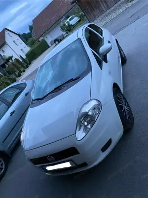 Verkaufe Fiat Punto 1.2 Benzin, Typ 199 Bild 2
