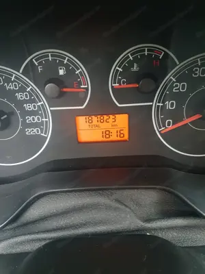Verkaufe Fiat Punto 1.2 Benzin, Typ 199 Bild 4