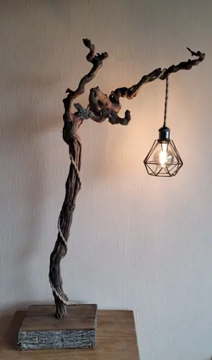Weinstocklampe  Bild 5