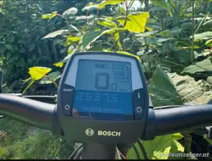 E-bike, E-bike KTM Cento 10 Plus, Bosch, RH 51, Performance Bild 4