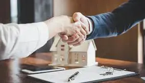 Berufliche Hilfe und private Investitionen.
