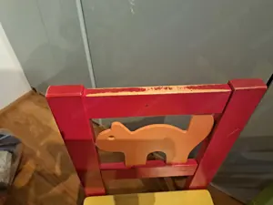 Tisch und 2 Stühle für Kinder