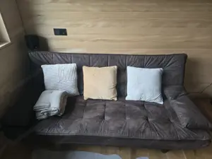 Stoffcouch in Lederoptik