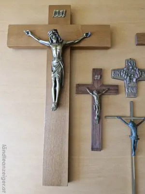 Kreuz mit Jesus Bild 2