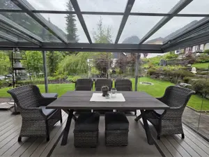 Esstisch mit Stühlen für Wintergarten