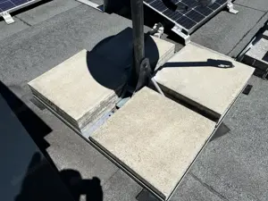 TRIAX Satellitenschüssel (85 cm, Alu) mit stabilem Standfuß TRIAX STF 120 Bild 4