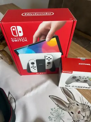 Nintendo Switch OLED Weiß 