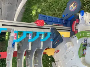Hot Wheel Parkhaus Garage  Bild 2