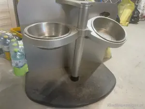 Hundefutter Station