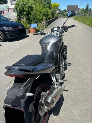 Suzuki SV650 Bild 5