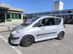 Peugeot 1007 1.4 HDI mit Pickerl Bild 10
