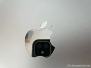 MacBook Pro 13" (M1, 2021) top Zustand Bild 3
