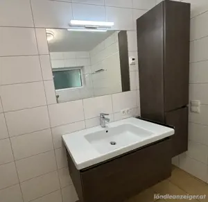 Schöne neuwertige 3 Zimmer Wohnung in Gisingen - klimatisiert, 75m2- ohne Provision von privat! Bild 4