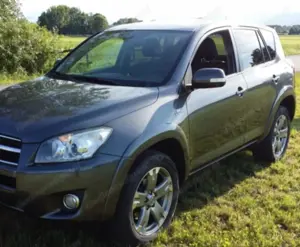 Rav 4 sucht neues Heim Bild 3