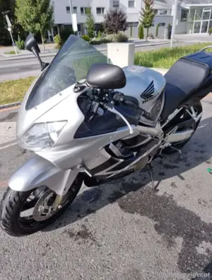 Cbr600f NEUES Pickerl  Bild 4