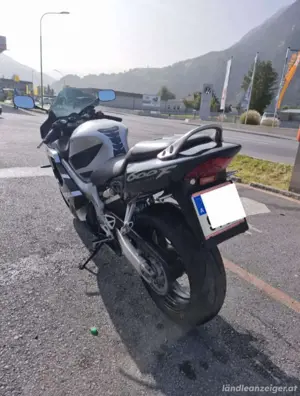 Cbr600f NEUES Pickerl  Bild 3