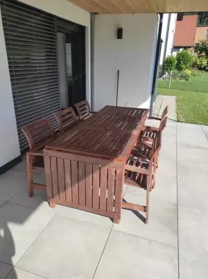 Gartenmöbel Set aus Holz mit Polster