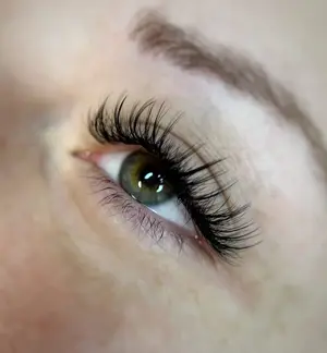 Wimpernverlängerung Bild 6
