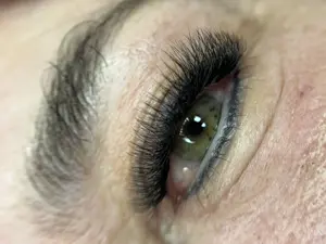 Wimpernverlängerung Bild 8