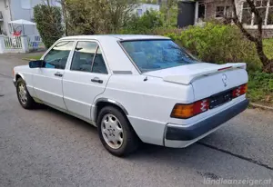 Mercedes 190 E 2.3 Bild 4