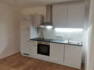 2 Zimmer Gartenwohnung mit 2 Stellplätze Bild 4