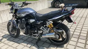 Yamaha XJR 1300 Bild 6